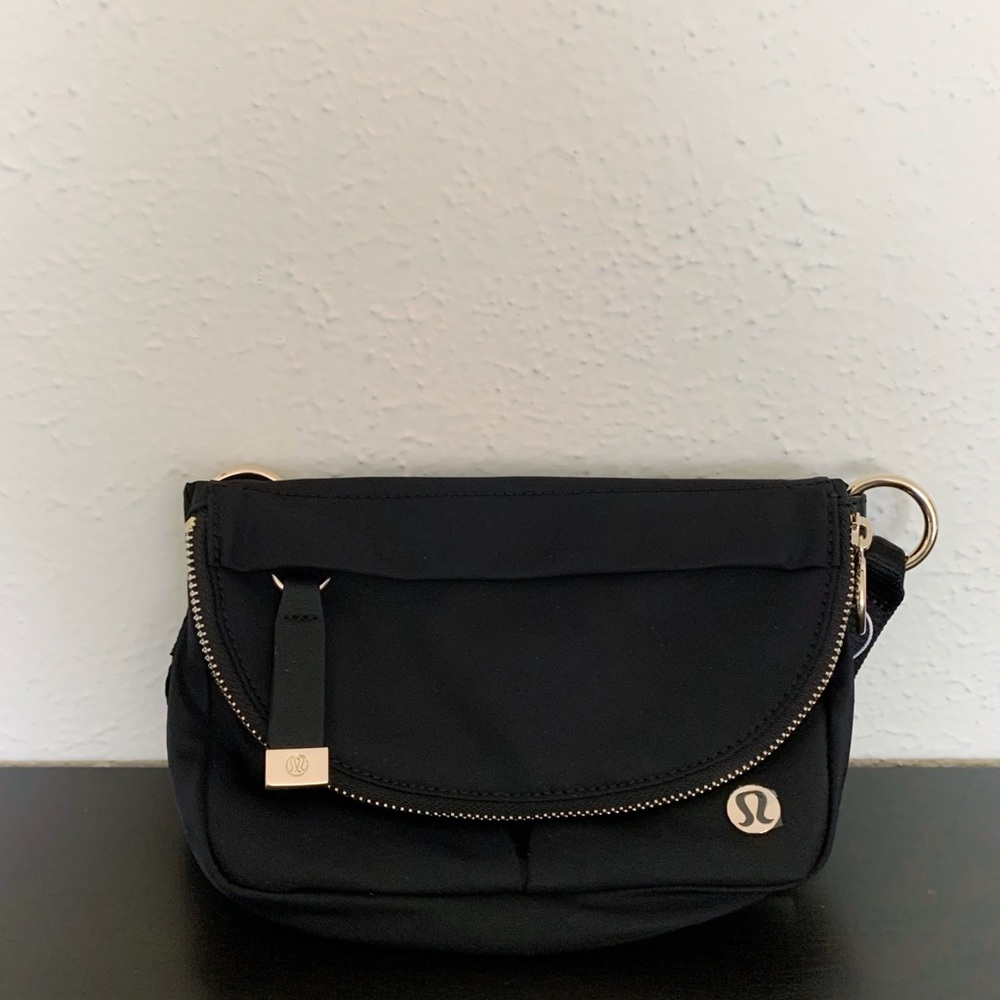 lululemon All Night Festival Bag *Micro Black/Gold New NWT